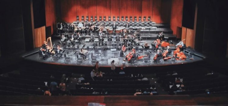 Le imprese e le professioni culturali e creative in Emilia-Romagna e nella provincia di Modena